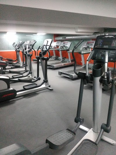Photos of City Club Gu&eacute;liz