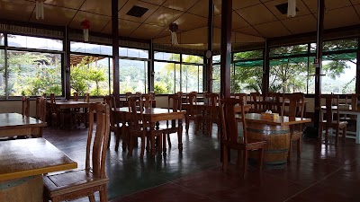 Photos of Red Mountain Estate Vineyards & Winery