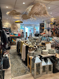 Photo n°1 de Esprit de Famille à Guidel (Magasin d'ameublement et de décoration)