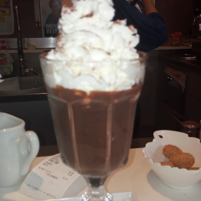 Mino's Cafe
