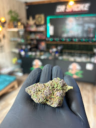 Photo n°31 de CBD Saint-Raphaël - Dr smoke saint Raphaël frejus à Saint-Raphaël (Magasin de cannabis)