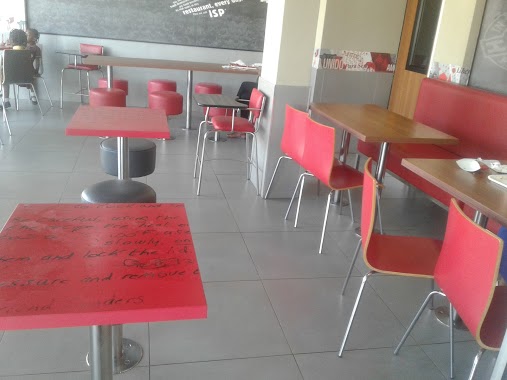 KFC - Av. Das Indústrias, Author: Merson Mapengo