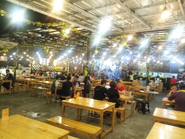 Warung Wakaka