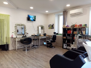 Photo n°1 de Un Moment à Part - Salon de coiffure et barbier à Montrond-les-Bains (Salon de coiffure)