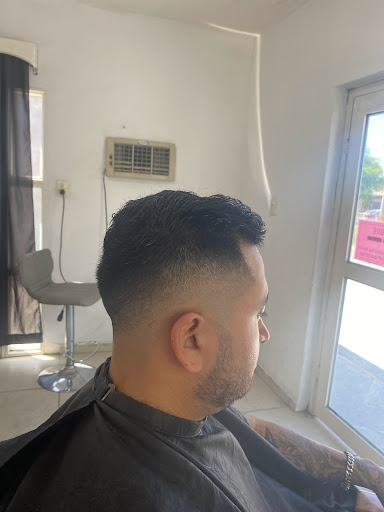 Zuñiga barber shop - Thumbnail