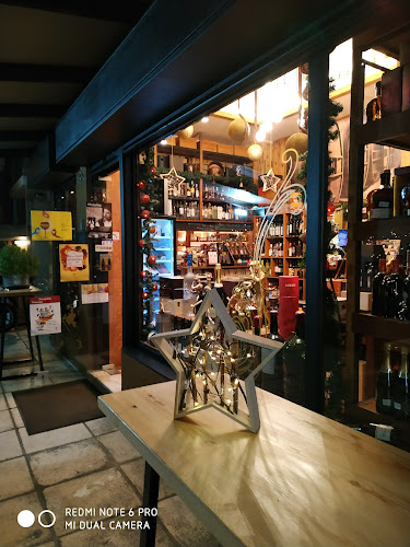 Τριφυλίας 83, Αθήνα 115 24