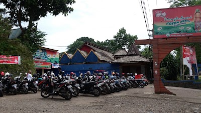 Photos of Kolam Renang Mangkubumi