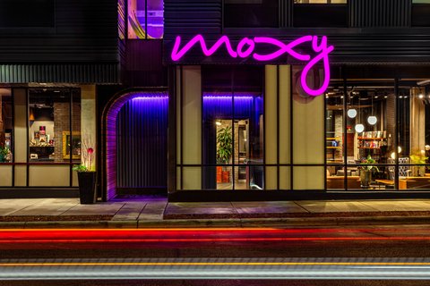 Moxy Minneapolis Uptown by null
