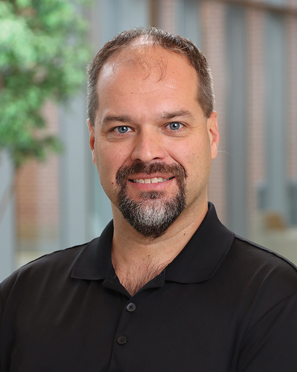 Benedict E Ciszek Md