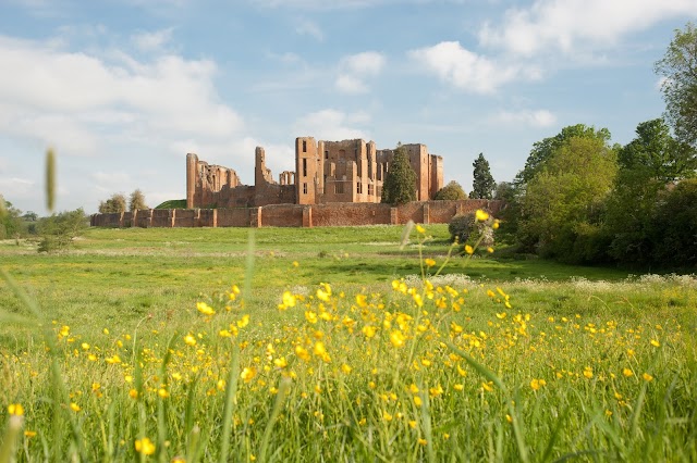 Kenilworth Castle and Elizabethan Garden