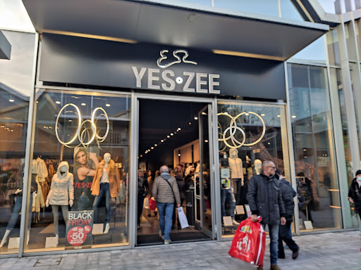 YesZee - Visual