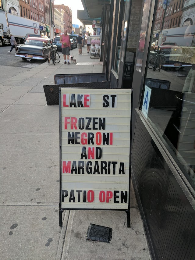 Lake Street Bar