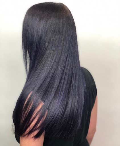 Izzazu Salon, Spa & Blowout Bar - North Gallery - United States