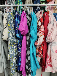 Photo n°12 de Coiffure Et Frimousse Artisan Coiffeur Expert de la Transformation et dans les Nuances à Lusignan (Salon de coiffure)