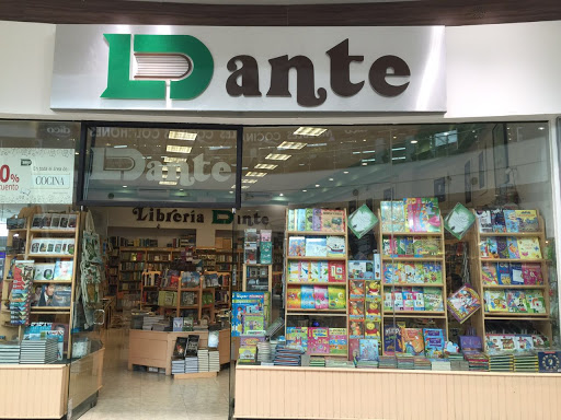 Dante libraries Gran Plaza Cancun