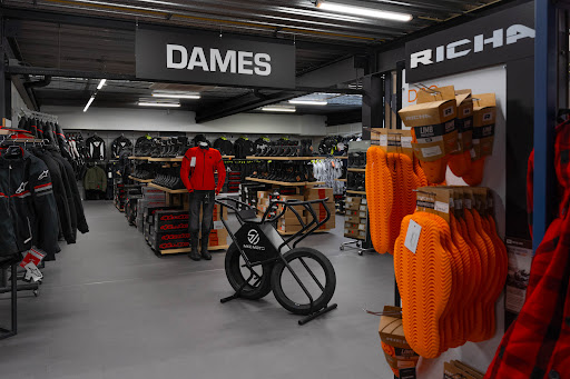MKC Moto Rotterdam & Outlet - Thumbnail