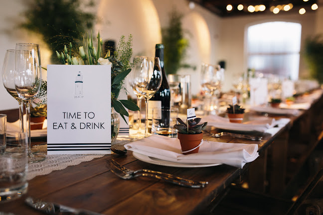 The Wedding Arrangers - Event Planner