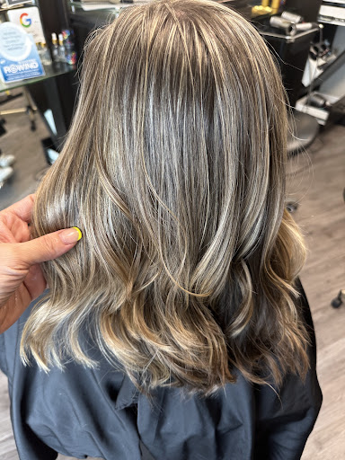 Claudias Hair studio Gallery - United States