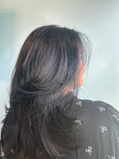 Parlour 7 Salon - Thumbnail