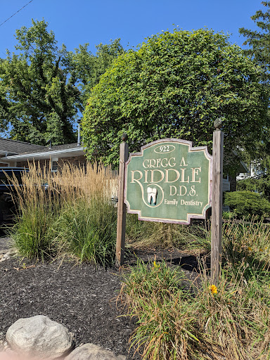 Riddle Gregg A DDS - Thumbnail