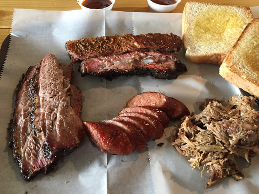 Zeke's BBQ - Visual
