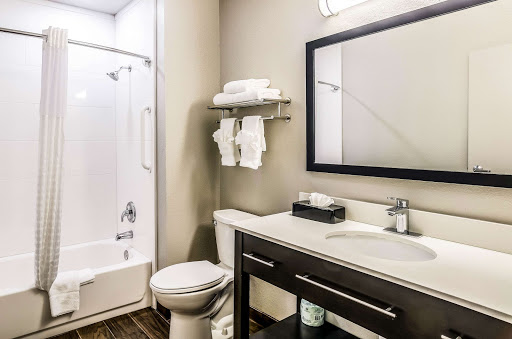 Quality Inn & Suites Westminster - Broomfield - Thumbnail