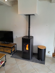 Photo n°18 de Cheminées Larquey à Langon (Ramonage et entretien de chaudière et de cheminée)