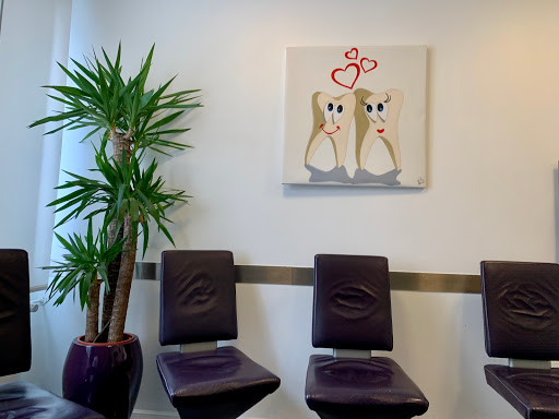 Dentist Dr. Christian Sadean - Thumbnail