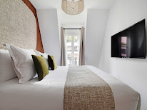Modern Apt -1BR/4P - View Eiffel Tower / Passy - Belvilla by Oyo à Paris