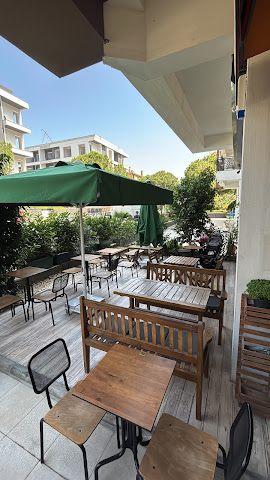 The Leaf Coffee Shop by null