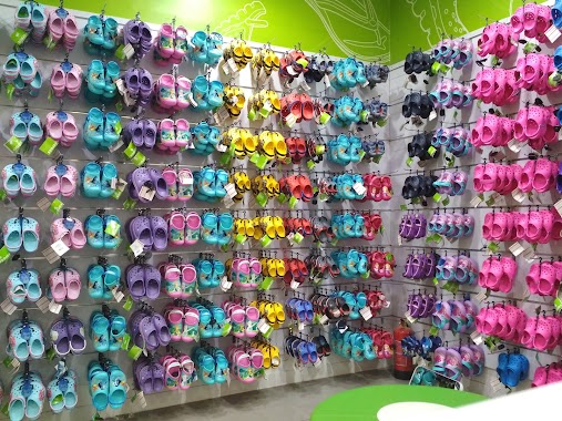 Crocs Outlet Shop, Author: Muhammad shu'ayb Ahmed