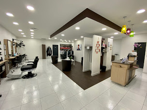 Photo n°2 de Diloy's Le Passage à Le Passage (Salon de coiffure)