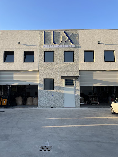 Lux Vintage Wholesale - Thumbnail