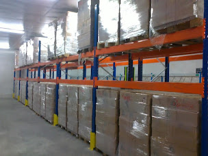 Photo n°13 de TRANSVINS Distribution à Bernon (Société de transport routier)