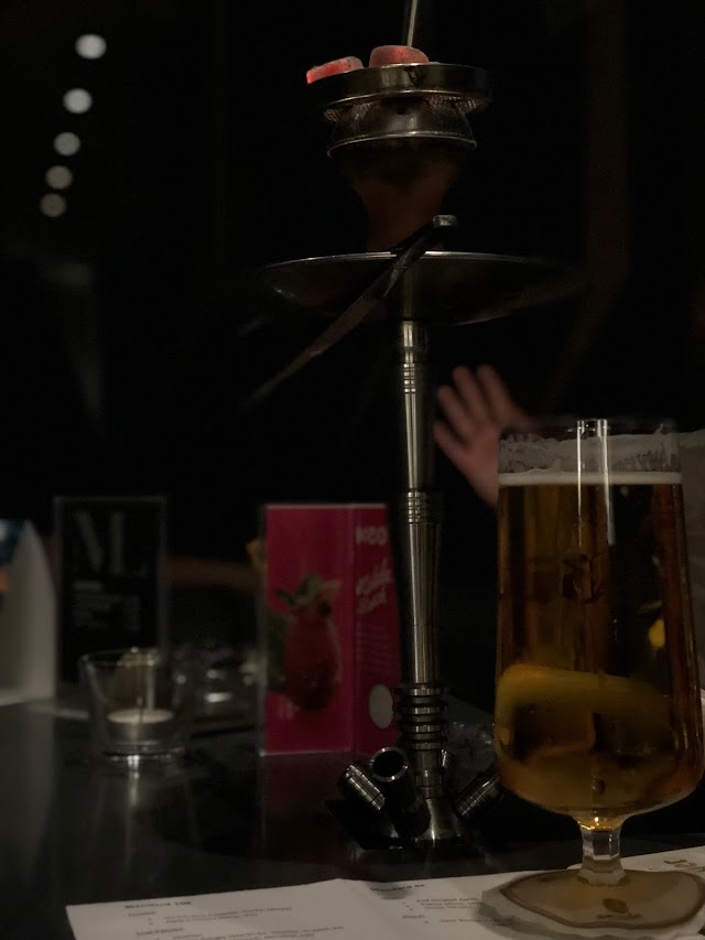 Mo's Lounge
