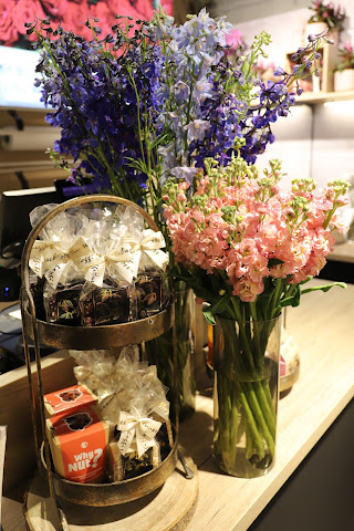 blume 3000 | Zürich HB ShopVille by null