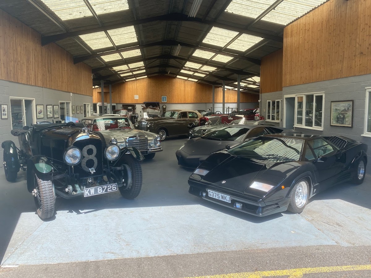Classic Automobiles Worldwide Ltd