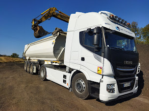 Photo n°9 de MC Transport à Fontannes (Société de transport routier)