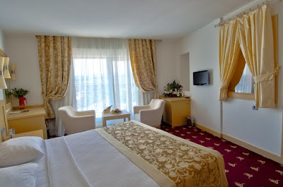 Photos of Lamos Hotel & Convention Center