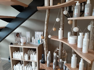 Photo n°9 de Instant Pour Soi ( Coiffure et Beauté) à Puligny-Montrachet (Salon de coiffure)