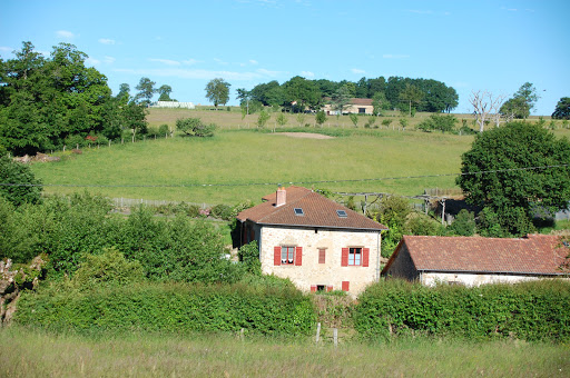 Photo de Chambres d’hôtes Clos de l'Arthonnet : petit-déjeuner et wifi gratuit, parking sécurisé, cuisine d'été à Flavignac (87230)