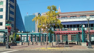 International District/Chinatown Station - Bay A