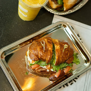 Mr. Baguette - Wynwood by null