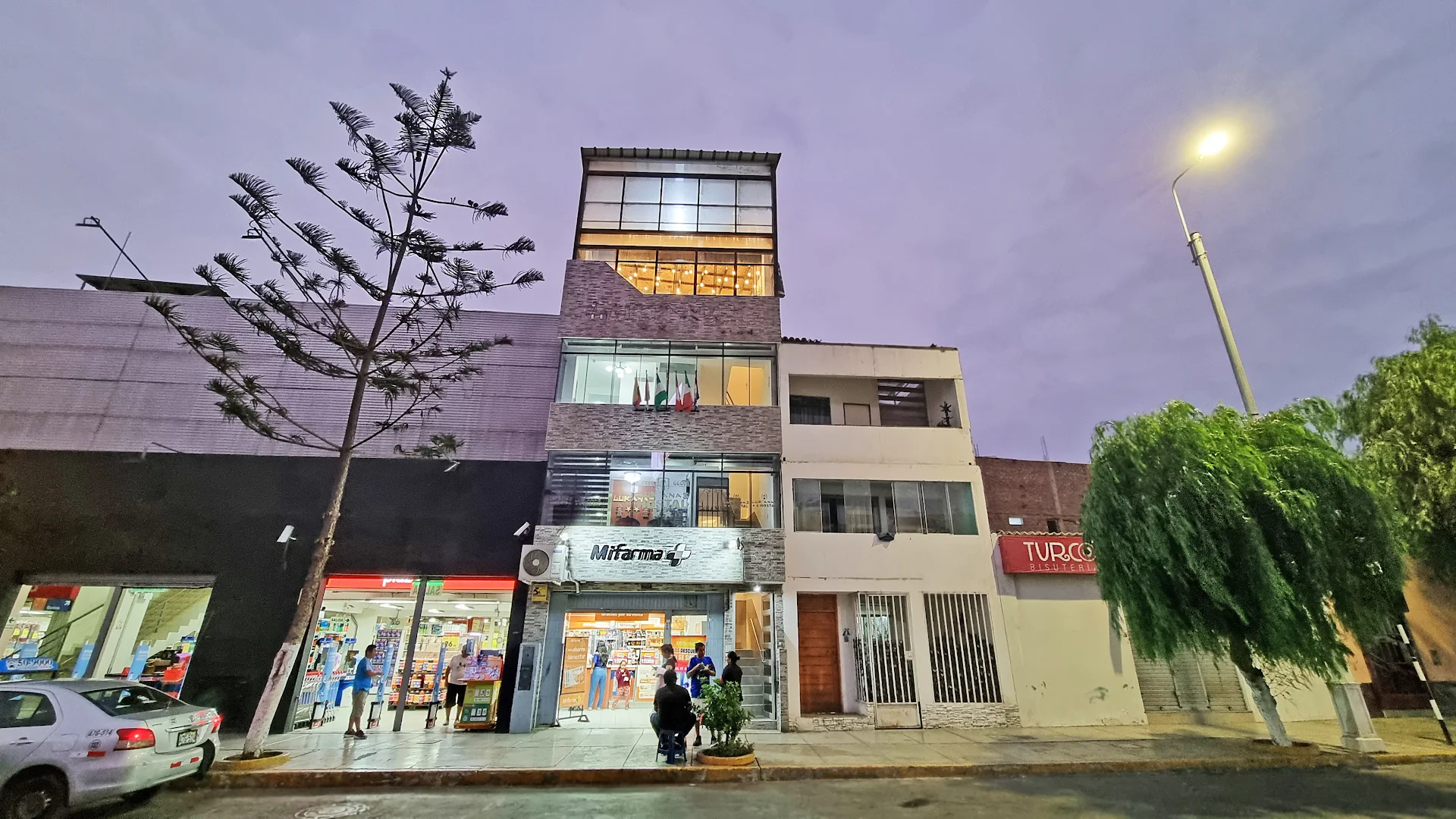 Hostal Lukanas
