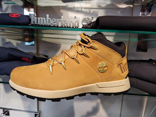 Photo n°8 de Officiel à Orange (Magasin de vêtements)