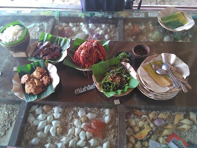 Photos of Resto Watulawang