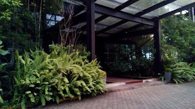 Photos of Hirdaramani Agalawatta