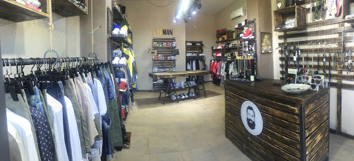 C10 Man Store - Visual