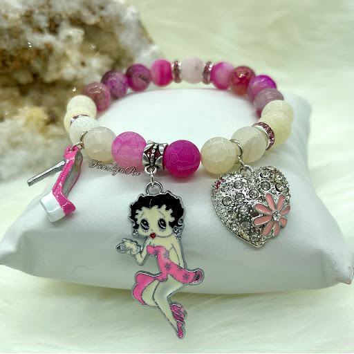 Kreative Gifts by Kita - Thumbnail