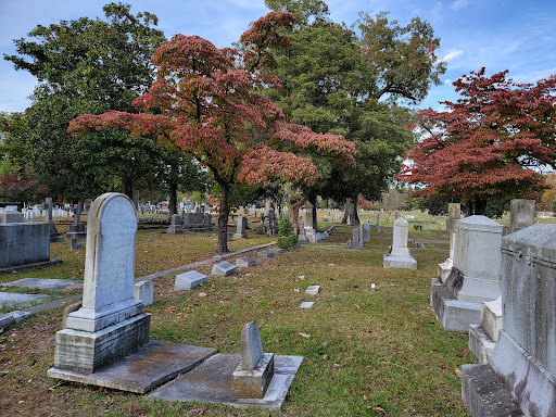 Washington Cemetery Office